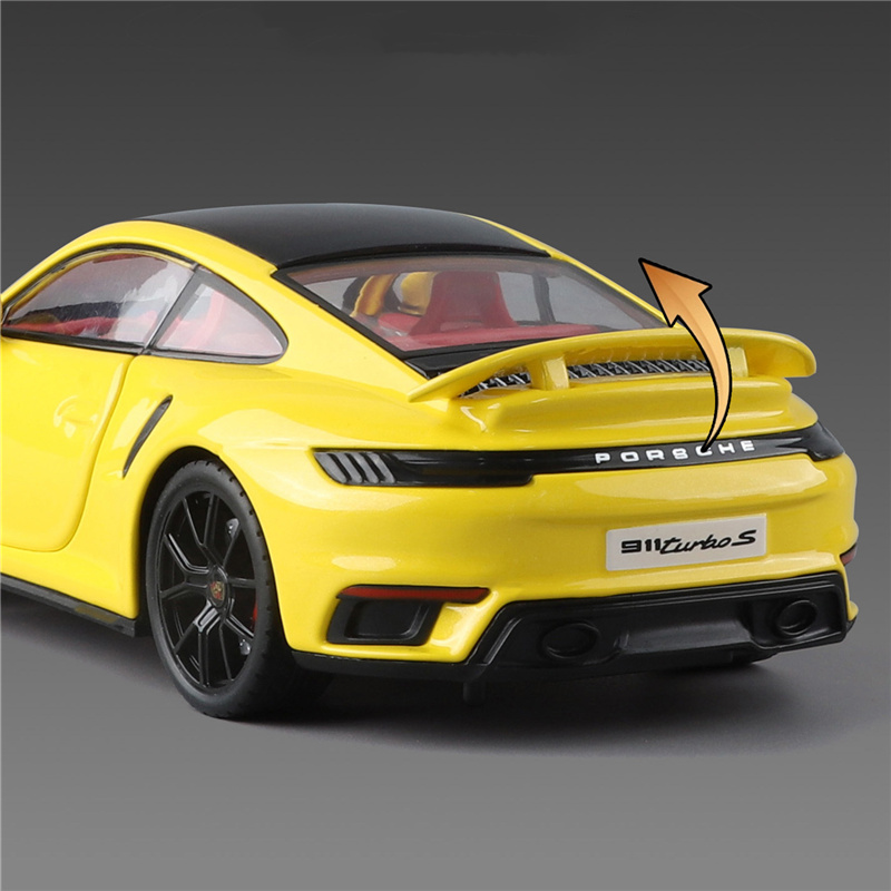 نموذج سيارة بورش 911 992 توربو - مراجعة Model Kit Porsche 911 وسعره