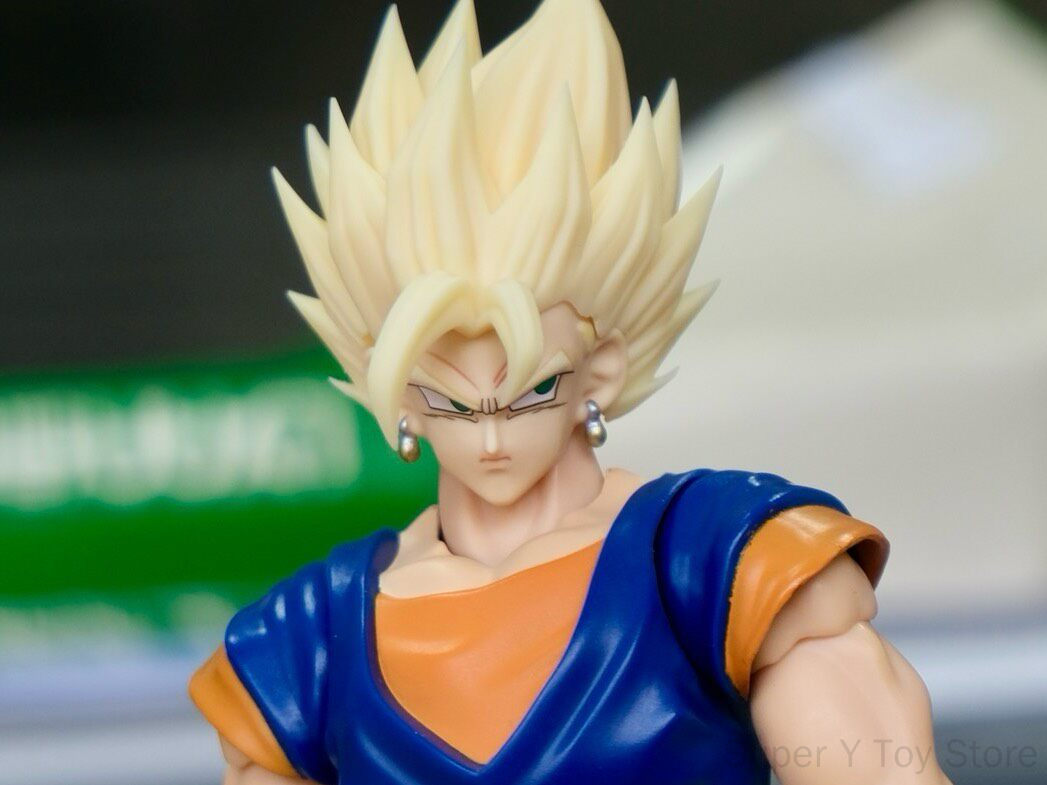 مجسم شعر فيجيتو الجديد من دراغ - مراجعة Model Kit Vegito وسعره