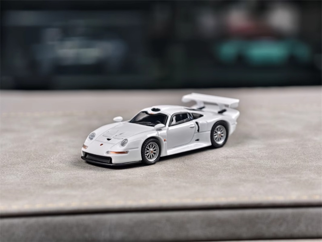 شرارة دييكاست 1/64 مقياس بورش  - مراجعة Model Kit Porsche 911 وسعره