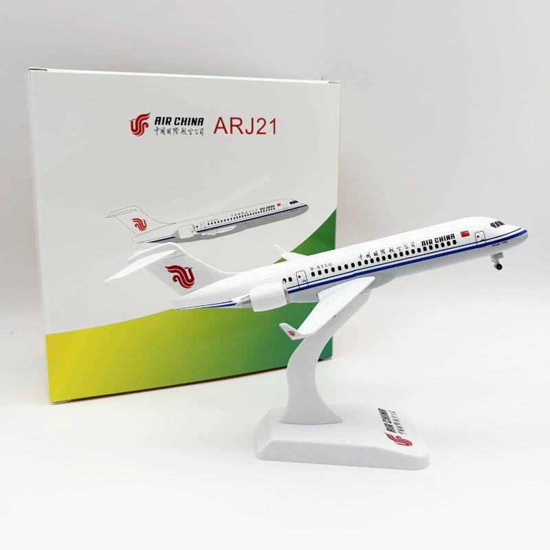 طائرة لعبة معدنية مصبوبة بالقا - مراجعة Model Kit Planes وسعره