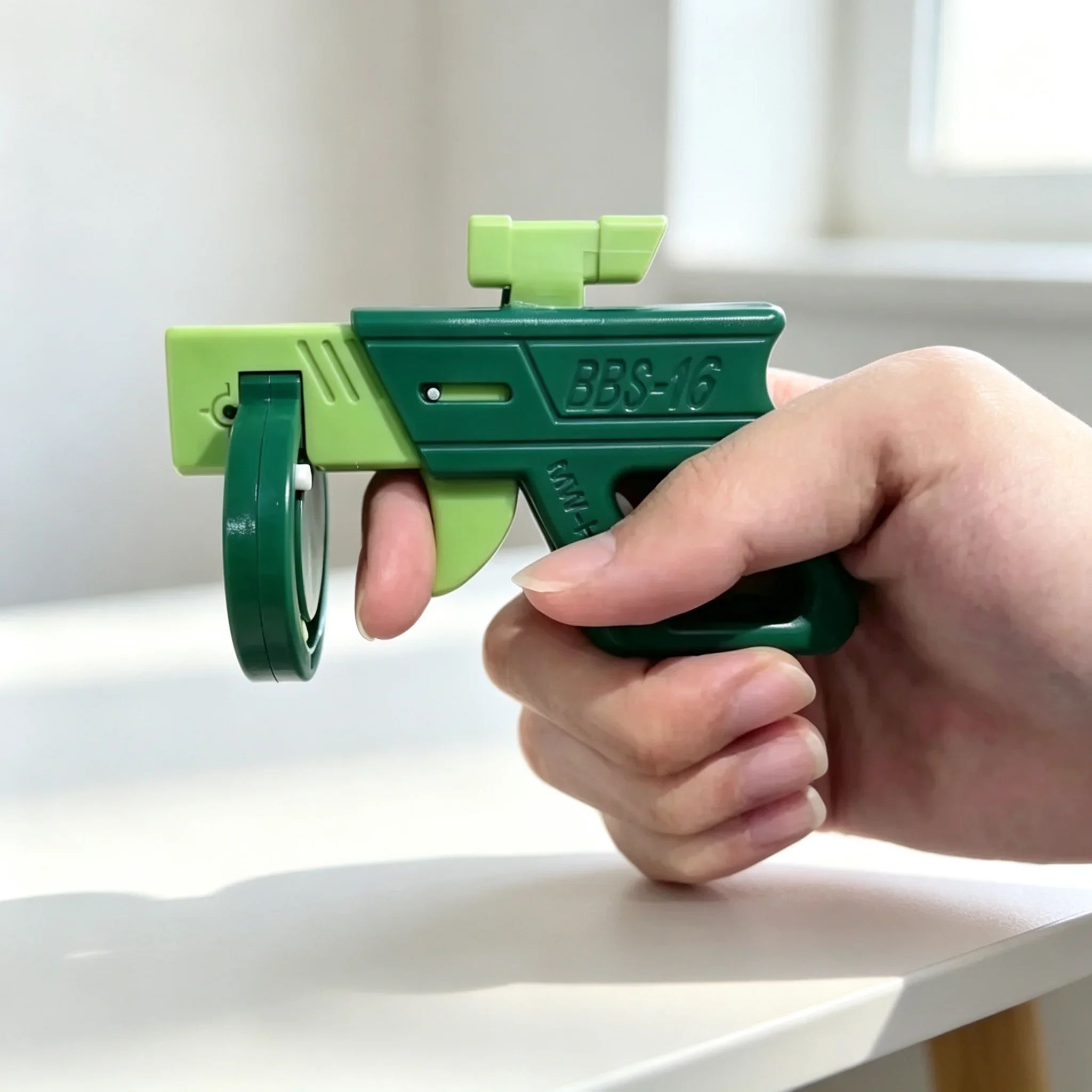 مجموعة نموذجية مطبوعة ثلاثية ا - مراجعة Model Kit Weapons وسعره