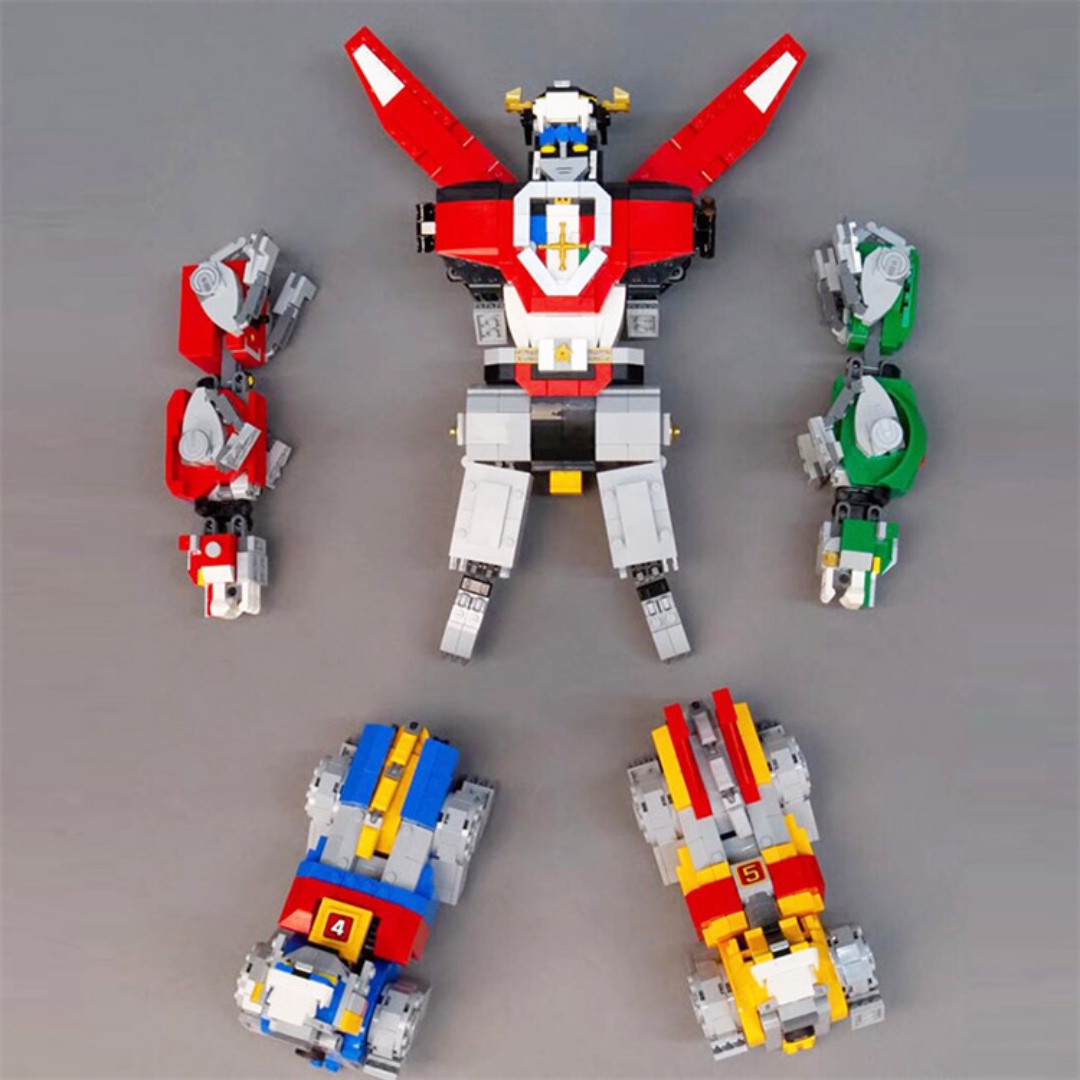 لعبة تركيب مكعبات بناء روبوت م - مراجعة Model Kit Voltron وسعره