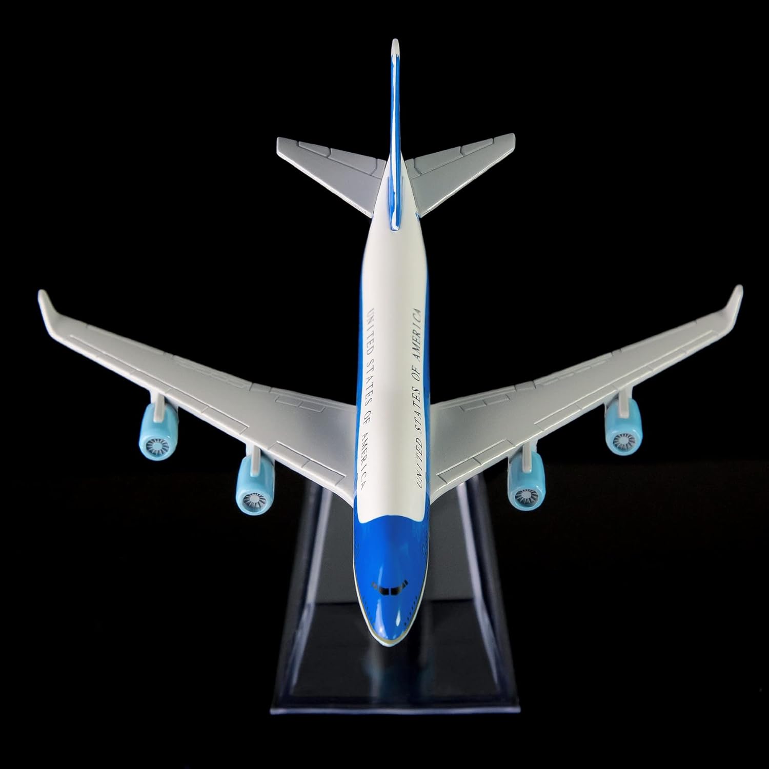 نموذج طائرة معدني مصبوب بمقياس - مراجعة Model Kit Planes وسعره