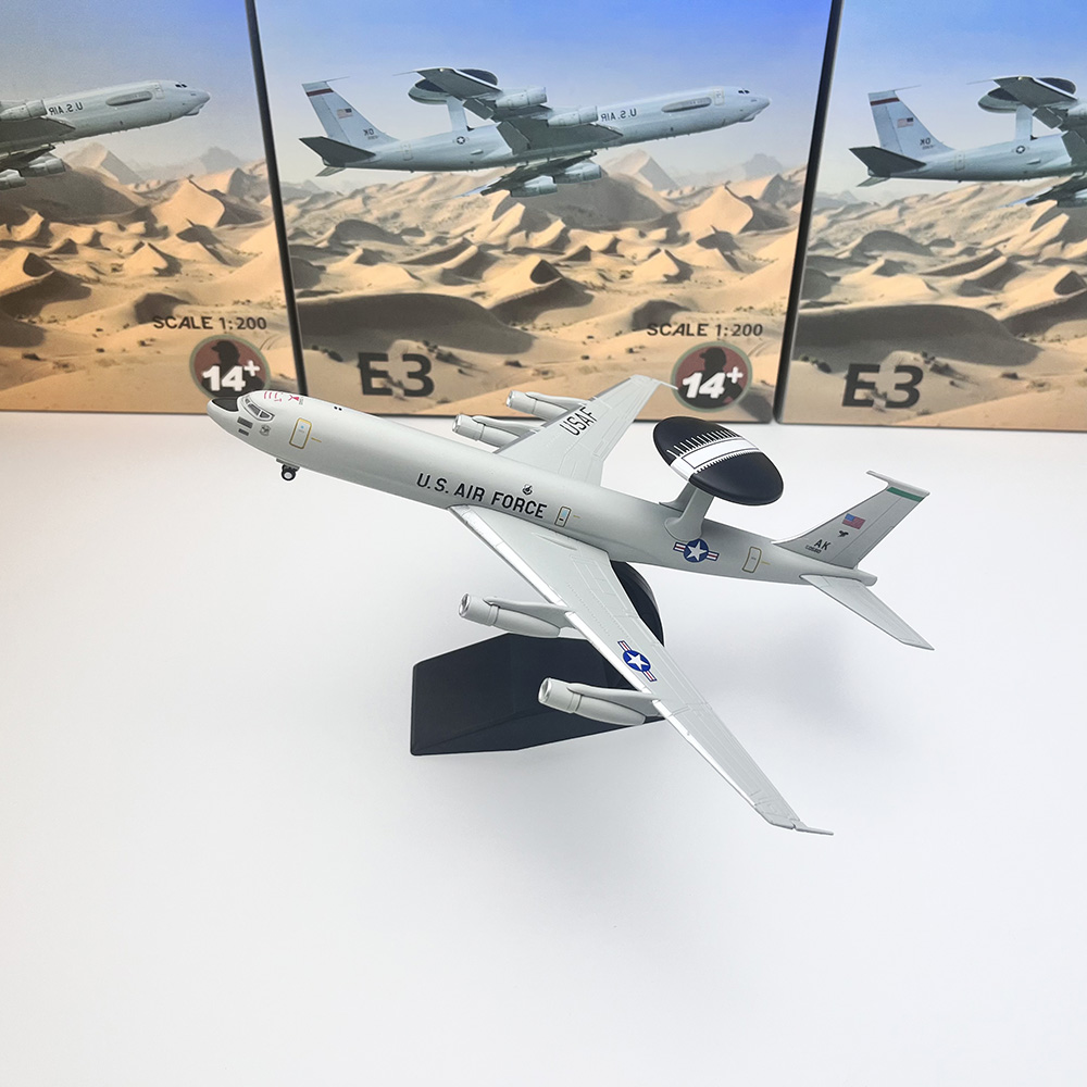 نموذج طائرة E3 بمقياس 1/200، ن - مراجعة Model Kit Planes وسعره