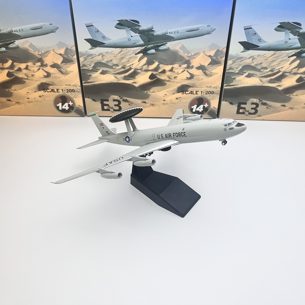 نموذج طائرة E3 بمقياس 1/200، ن - مراجعة Model Kit Planes وسعره