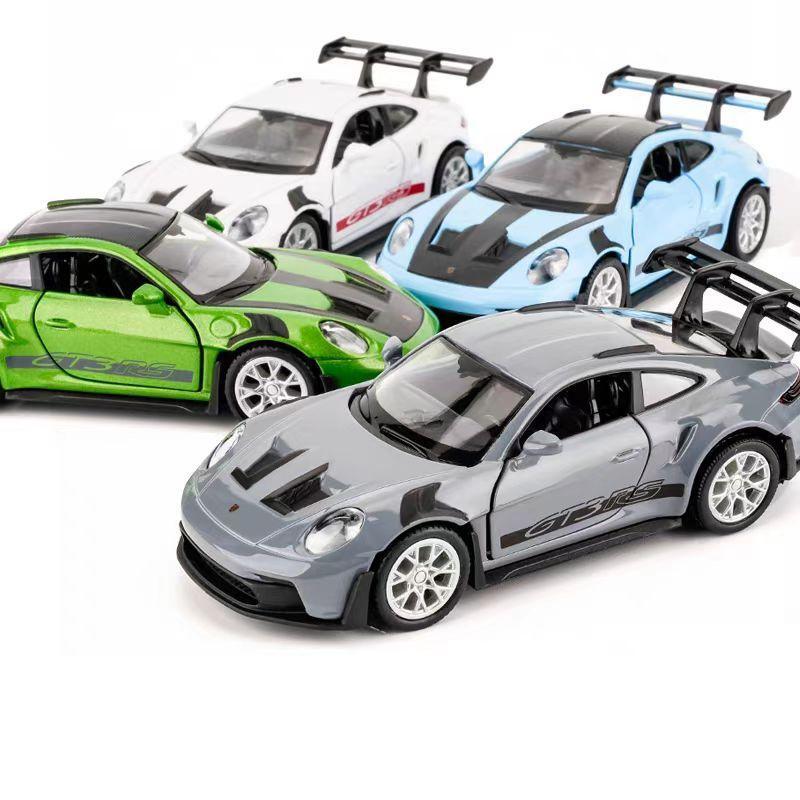 1/36 بورش 911 GT3 RS لعبة سيار - مراجعة Model Kit Porsche 911 وسعره