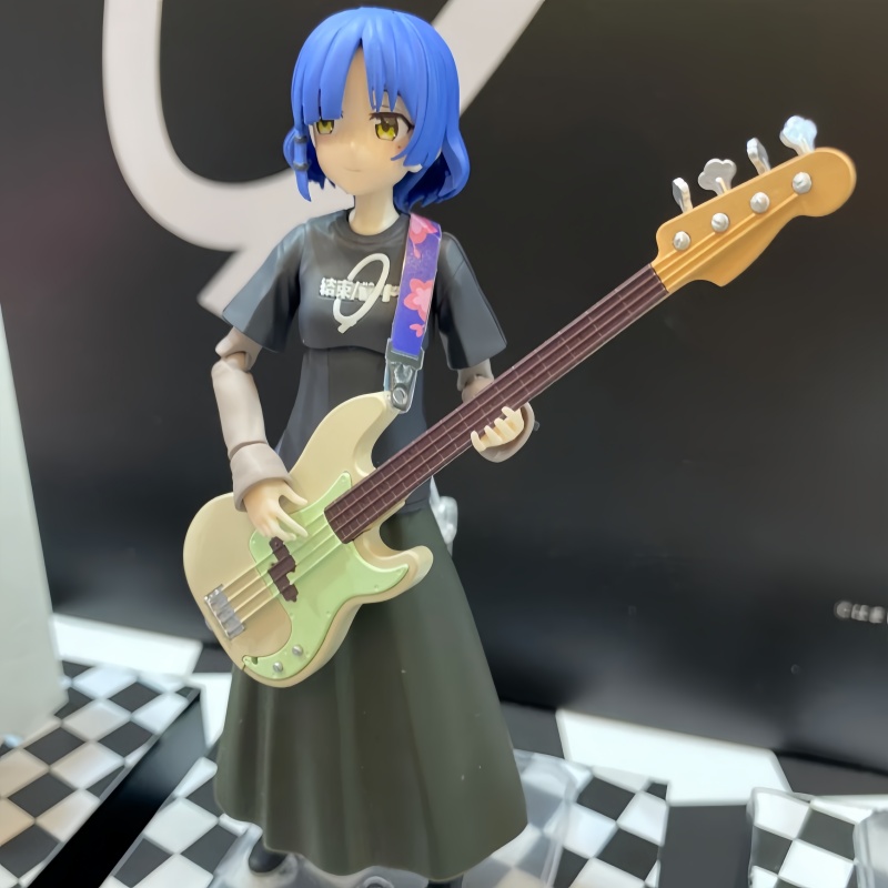 متوفر في المخزون طقم نماذج بلا - مراجعة Model Kit Ryo Yamada وسعره