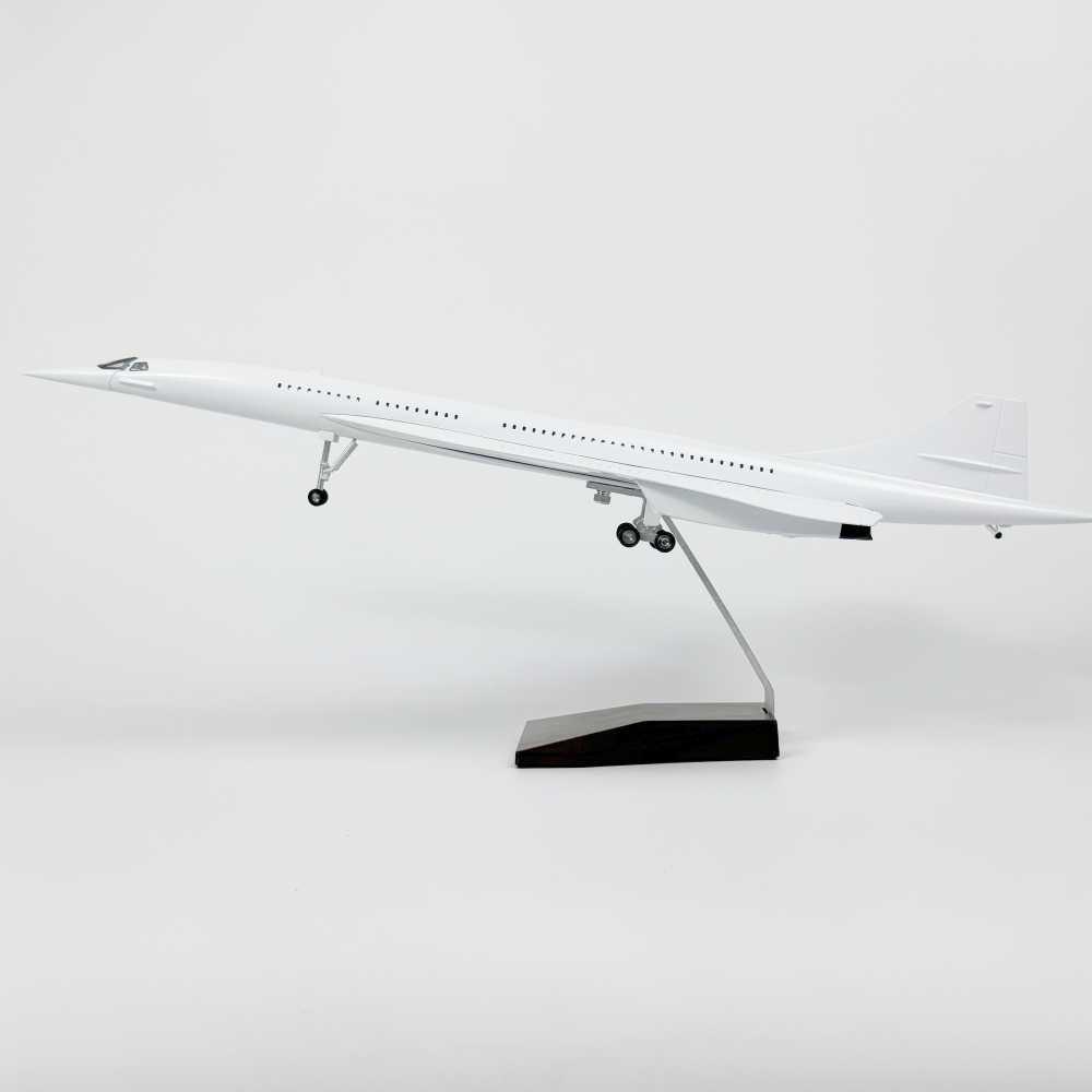 طقم نموذج طائرة أبيض فارغ للتر - مراجعة Model Kit Planes وسعره
