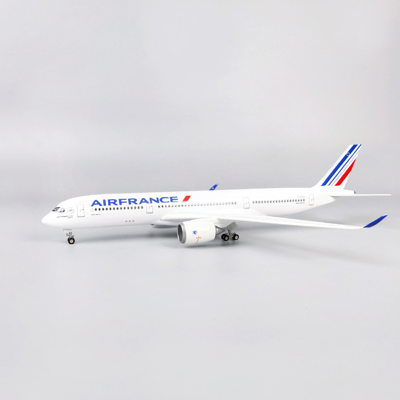 نموذج طائرة إير فرانس A350 بطو - مراجعة Model Kit Planes وسعره