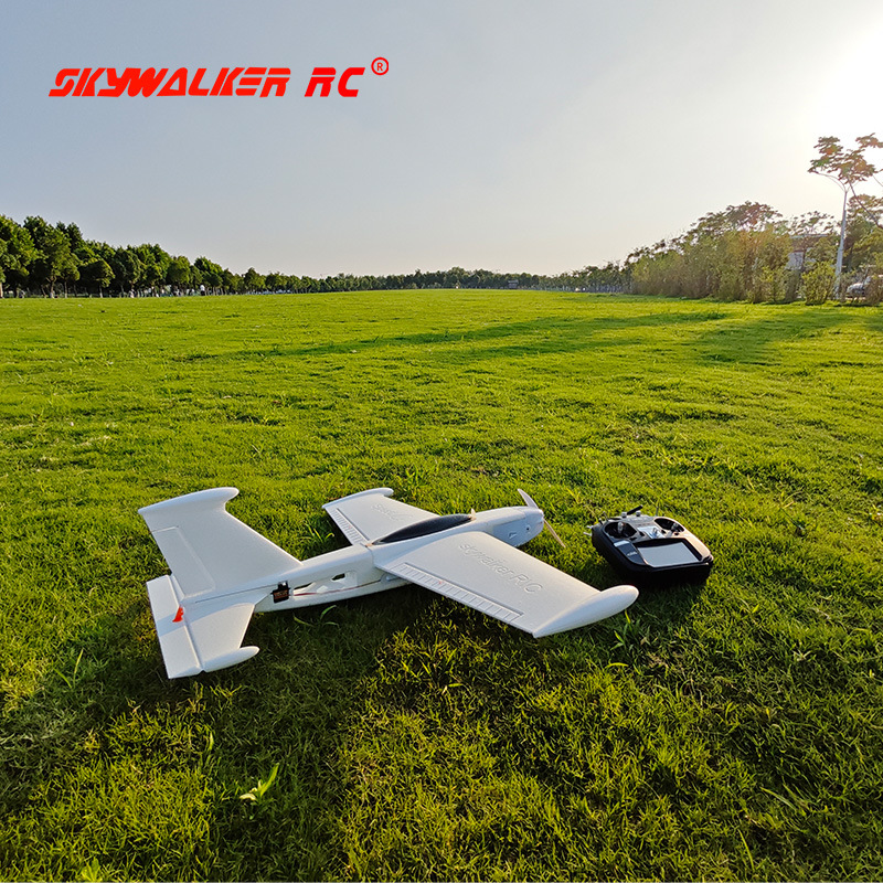 طائرة سكاي ووكر سبيد جي آر سي  - مراجعة Model Kit Competition وسعره