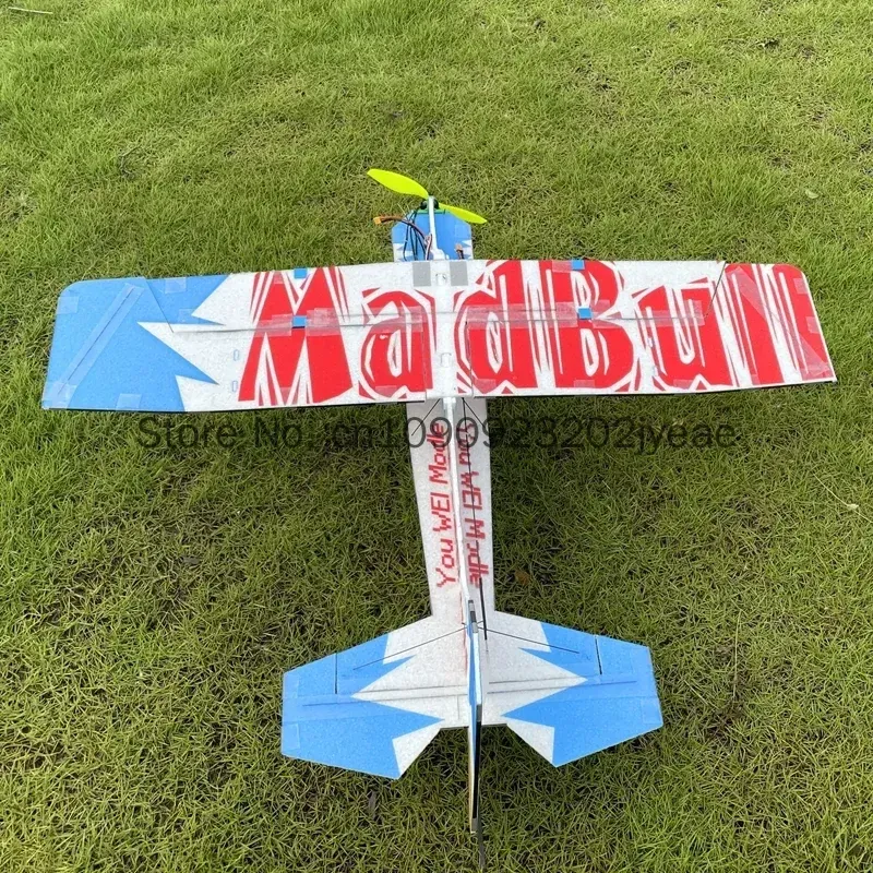 طائرة ماد بول أحادية الجناح قا - مراجعة Model Kit Competition وسعره